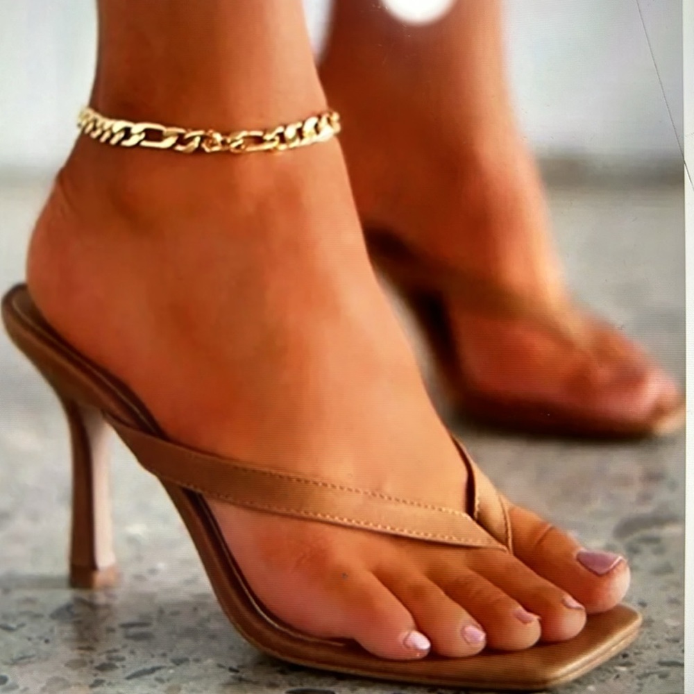 Basic Mid Heel Thong Sandals